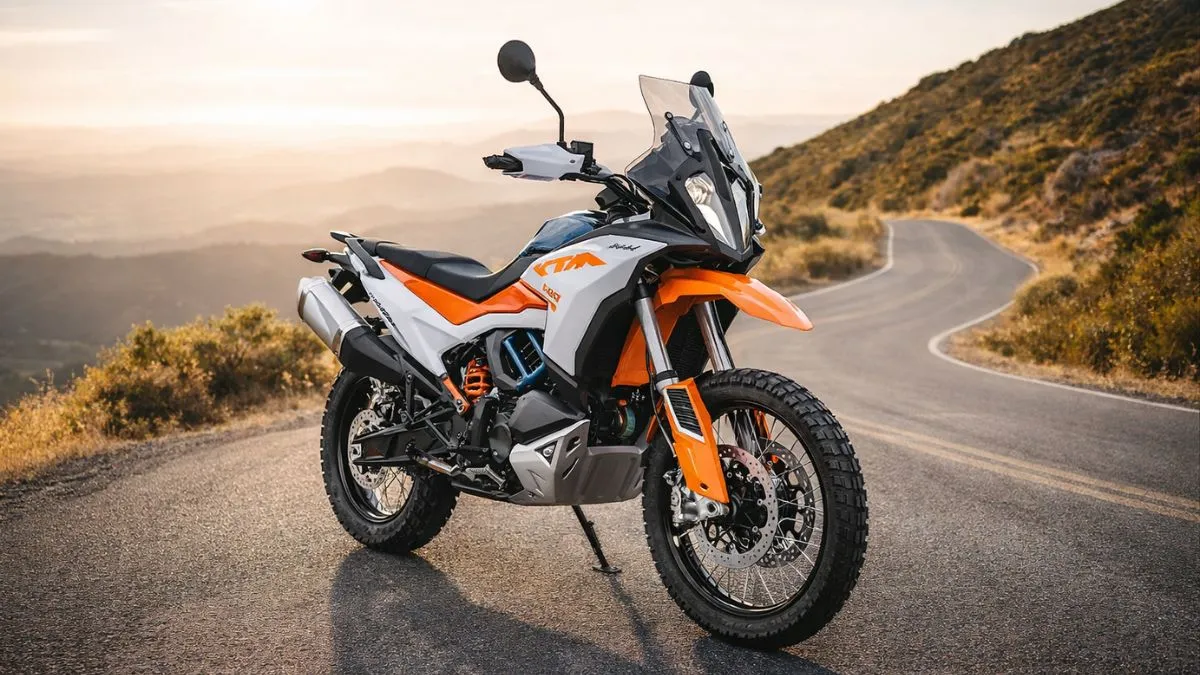 KTM Adventure R ने मचा दिया तहलका! इतनी ऊँचाई, ऐसा दम और हार्डकोर ऑफ-रोडिंग कि पूरा सेगमेंट हिल गया